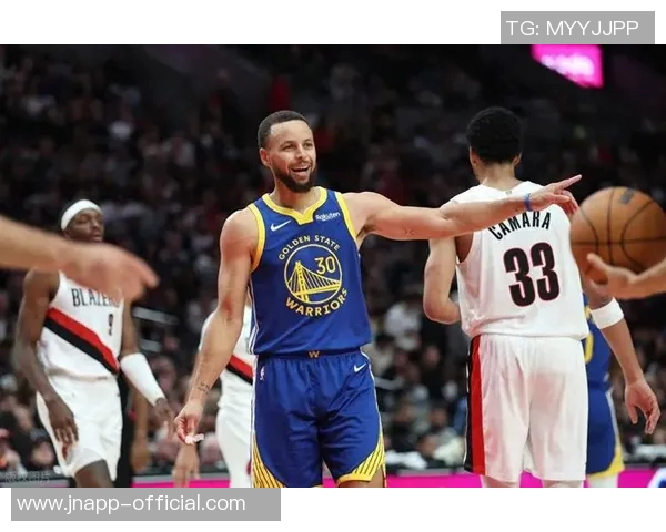 勇士三场比赛连续命中20记以上三分球创造队史新高纪录 勇士三场比赛连续命中20记以上三分球创造队史新高纪录