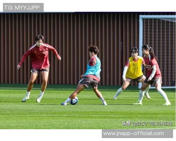 中国女足今日抵达悉尼备战亚洲杯状态评估将影响最终参赛阵容